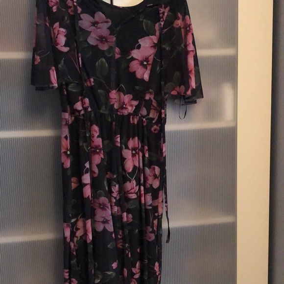 Floral Dress - Picture 2 of 4